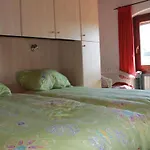Сasa de vacaciones In Carlotte Mit Eigenem Garten By Interhome Lazise