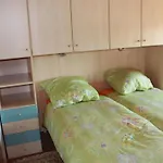 Сasa de vacaciones In Carlotte Mit Eigenem Garten By Interhome *