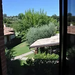 In Carlotte Mit Eigenem Garten By Interhome Сasa de vacaciones *