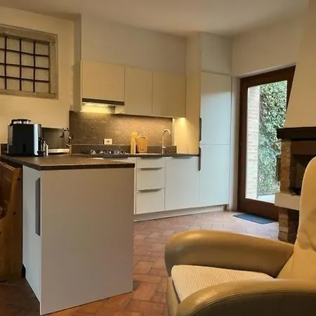 In Carlotte Mit Eigenem Garten By Interhome Holiday home Lazise