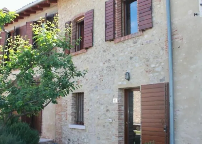 In Carlotte Mit Eigenem Garten By Interhome *